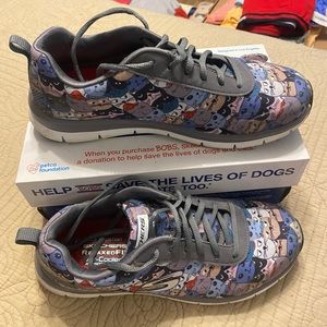 Skechers slip resistant flexsole work shoes.  Women’s sz 11.